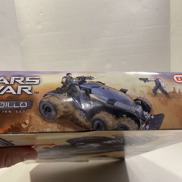 Gears of War Armadillo Construction Set Erector #5450 80+ Pieces Toys R Us - NIB - Picture 8 of 8